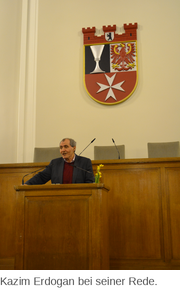 Kazim Erdogan bei seiner Rede.